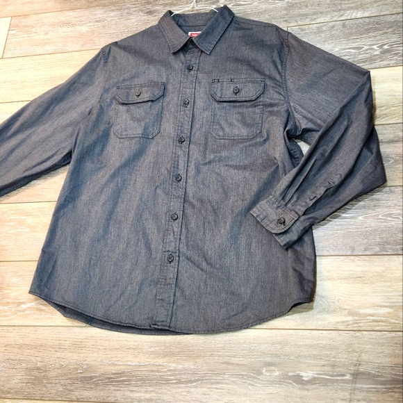 Wrangler Other - Wrangler dark grey long sleeve button up shirt